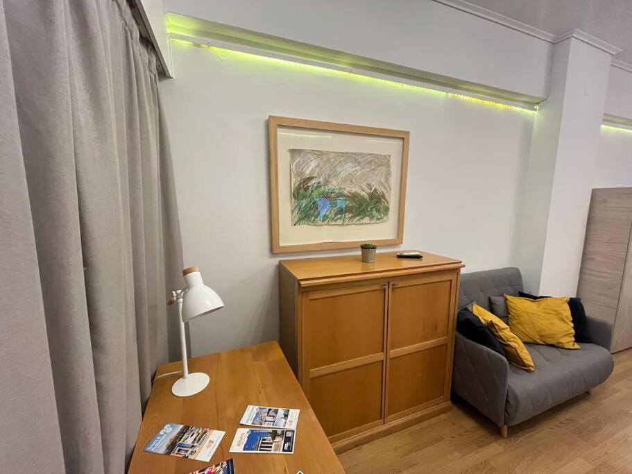Ksenokratous-Kolonaki Cozy Apartment Athens Ngoại thất bức ảnh